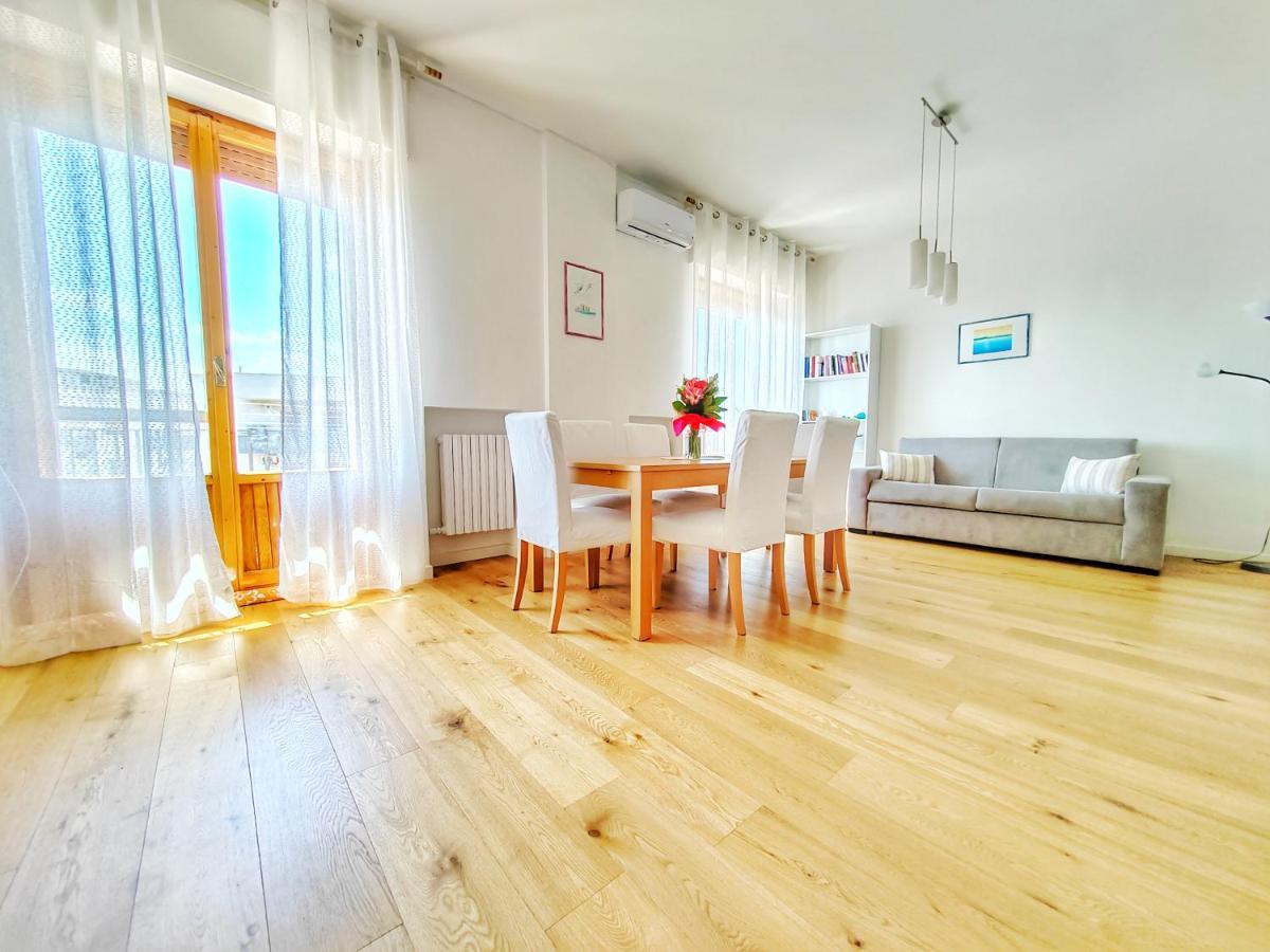 Dimora Sea View Apartment Monopoli Bagian luar foto