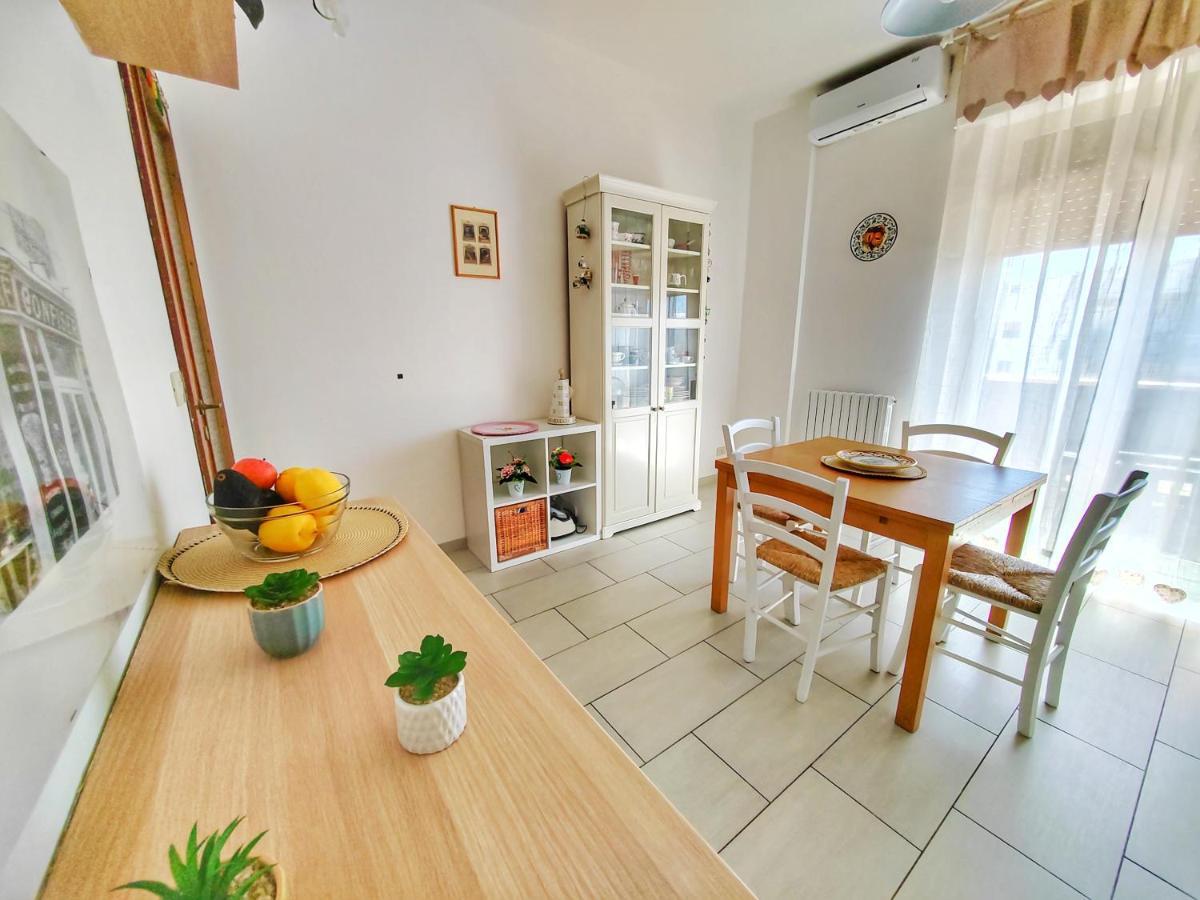 Dimora Sea View Apartment Monopoli Bagian luar foto