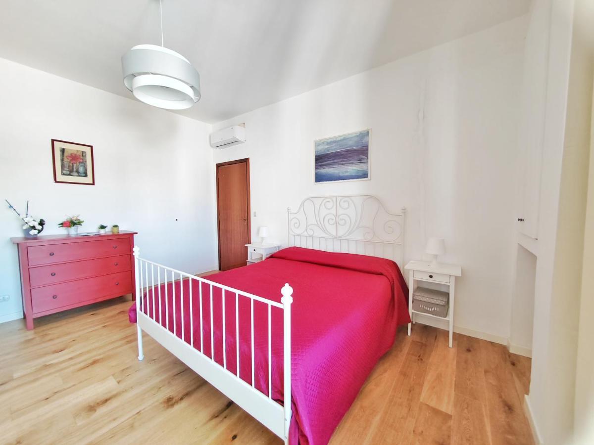 Dimora Sea View Apartment Monopoli Bagian luar foto