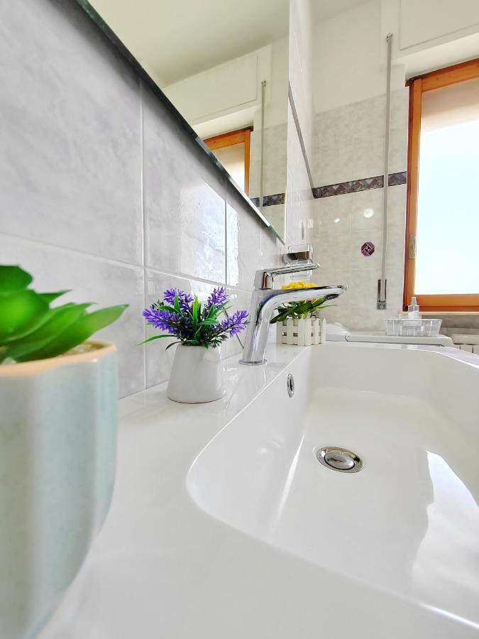 Dimora Sea View Apartment Monopoli Bagian luar foto