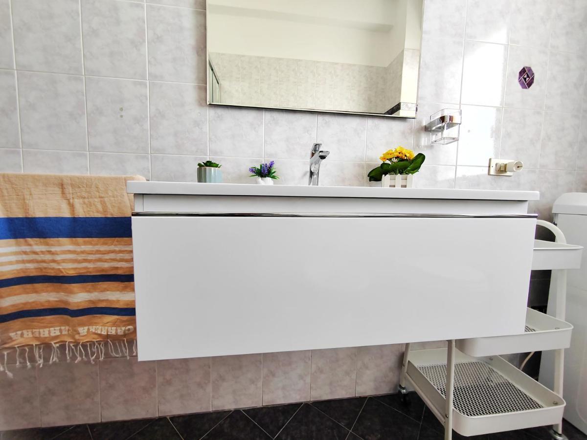Dimora Sea View Apartment Monopoli Bagian luar foto
