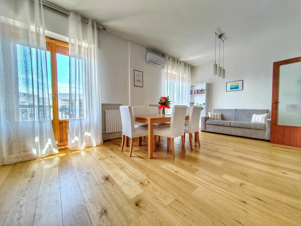 Dimora Sea View Apartment Monopoli Bagian luar foto
